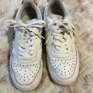 NIKE WOMENS COURT VISION LOW SNEAKER